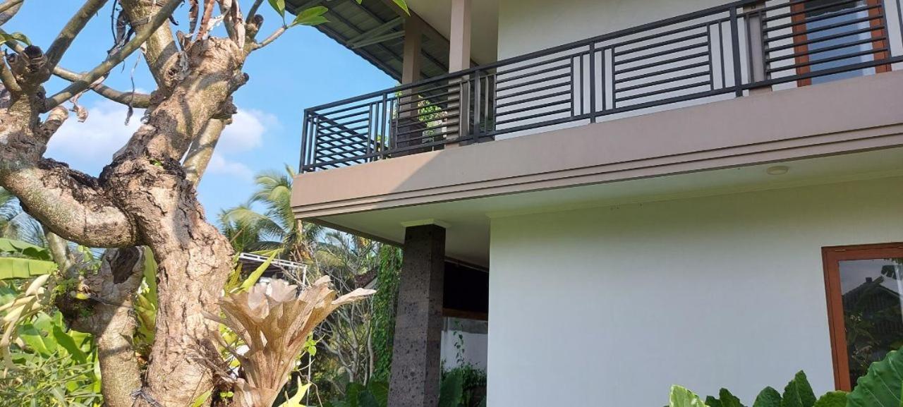 Indraprastha Cottage Ubud Exterior photo